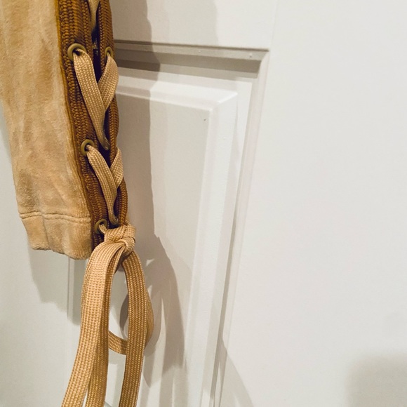 NEW Fenty by PUMA velour lace up leggings - medium. No tags. - Picture 6 of 8